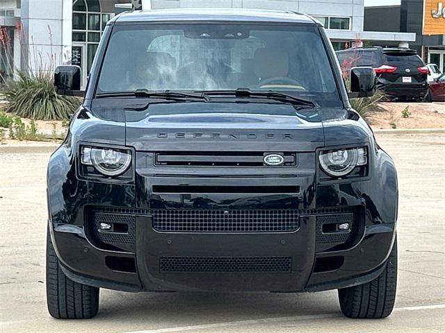 2024 Land Rover Defender 90 P525 V8