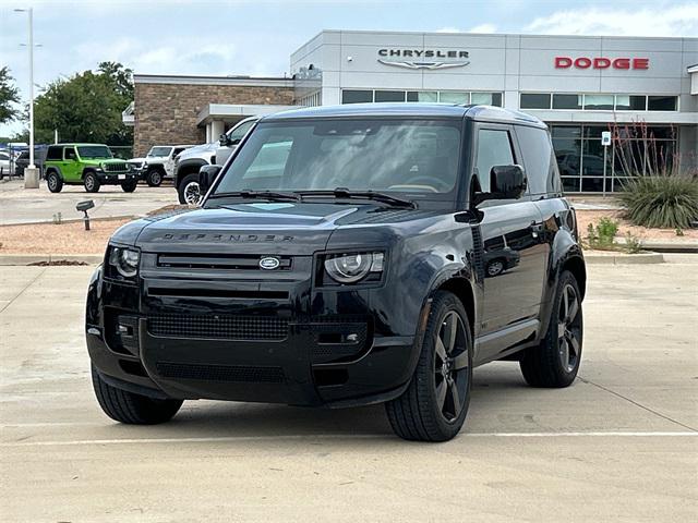 2024 Land Rover Defender 90 P525 V8