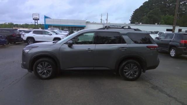 2023 Nissan Pathfinder SV FWD