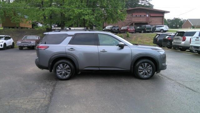 2023 Nissan Pathfinder SV FWD