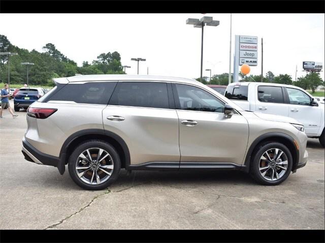 2024 INFINITI QX60 LUXE