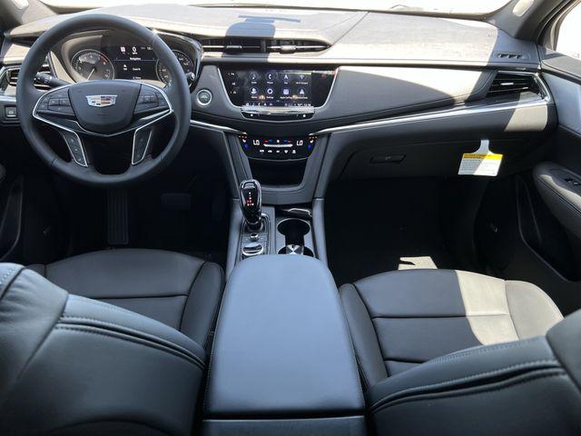 2025 Cadillac XT5 FWD Premium Luxury