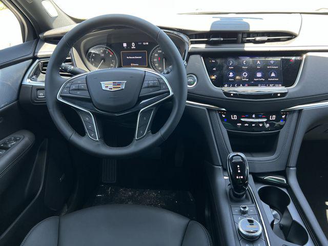 2025 Cadillac XT5 FWD Premium Luxury