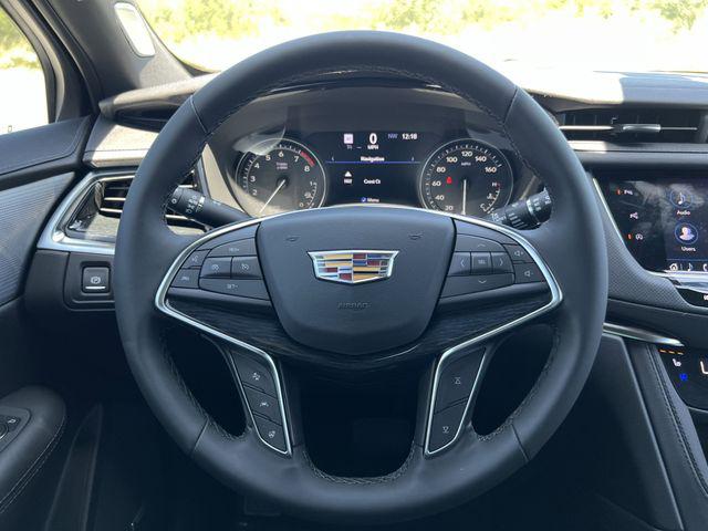 2025 Cadillac XT5 FWD Premium Luxury