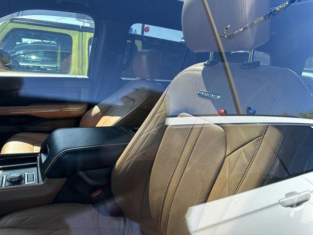 2022 Ford Expedition Platinum