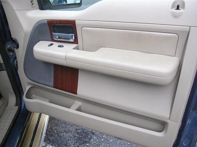 2006 Ford F-150 Lariat