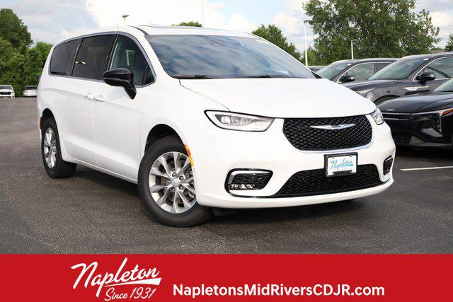 2025 Chrysler Pacifica PACIFICA SELECT AWD