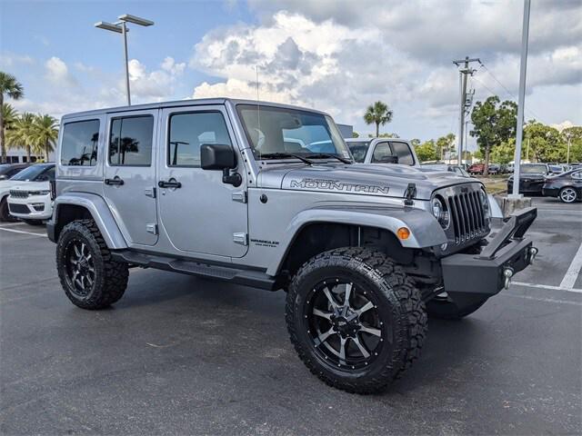 2017 Jeep Wrangler Unlimited Smoky Mountain 4x4