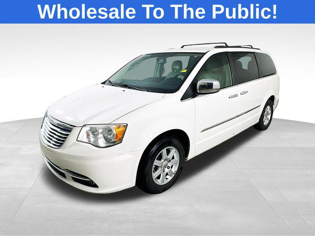 2013 Chrysler Town and Country Touring