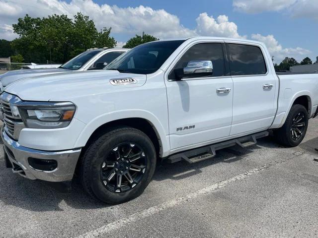 2020 RAM 1500 Laramie Crew Cab 4x4 57 Box