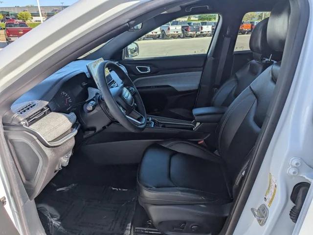 2024 Jeep Compass Latitude Lux FWD