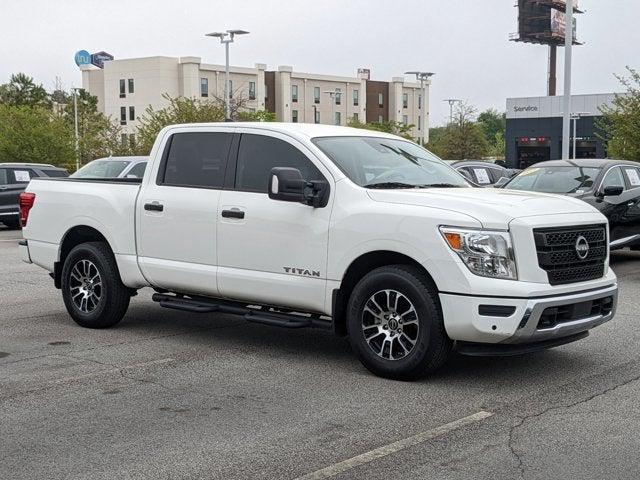 2023 Nissan TITAN Crew Cab SV 4x4