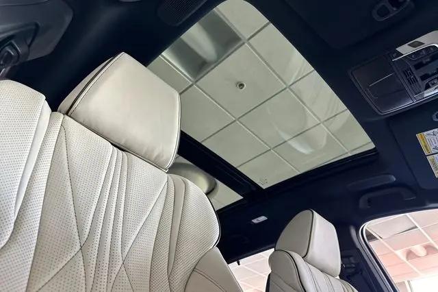 2025 Acura MDX A-SPEC Advance Package