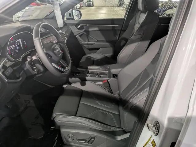 2025 Audi Q3 Premium 45 TFSI S line quattro Tiptronic
