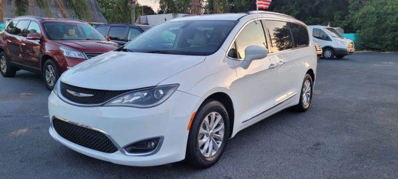 2018 Chrysler Pacifica Touring L