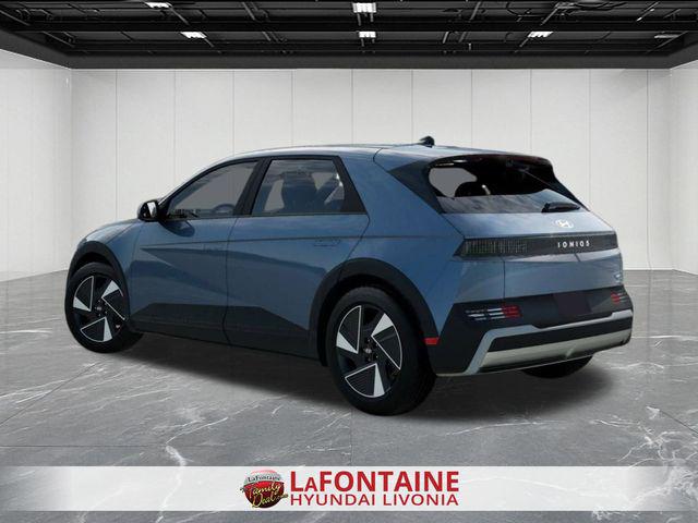 2025 Hyundai IONIQ 5 SE - Photo 4