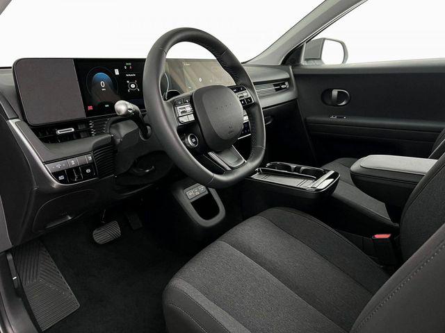2025 Hyundai IONIQ 5 SE - Photo 9
