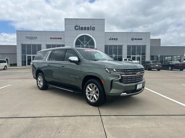 2023 Chevrolet Suburban 4WD Premier