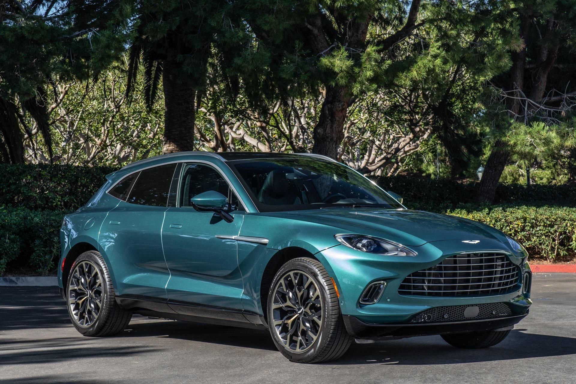 2021 Aston Martin DBX Base