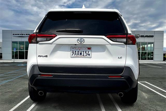 2022 Toyota RAV4 LE 2022 Toyota RAV4 LE