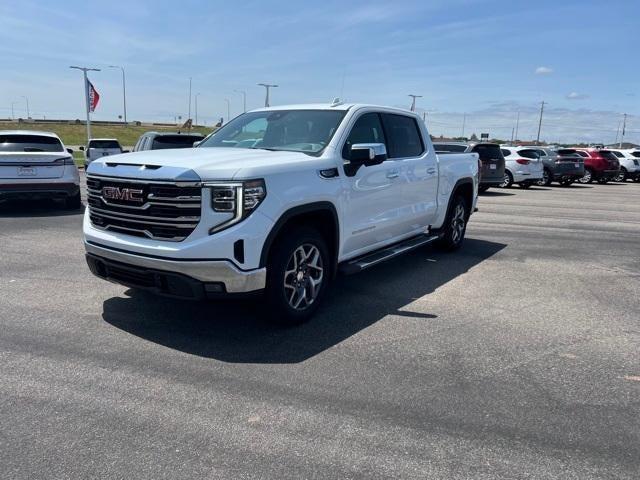 2023 GMC Sierra 1500 4WD Crew Cab Short Box SLT