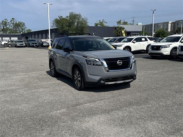 2022 Nissan Pathfinder SL 4WD