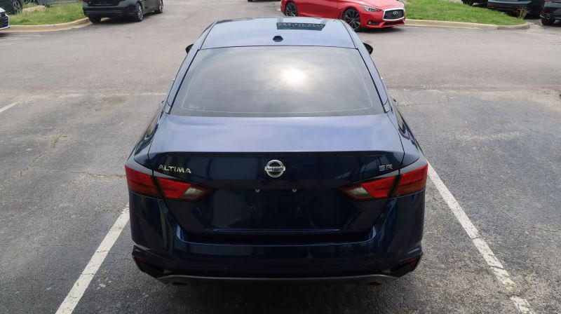 2021 Nissan Altima SR FWD