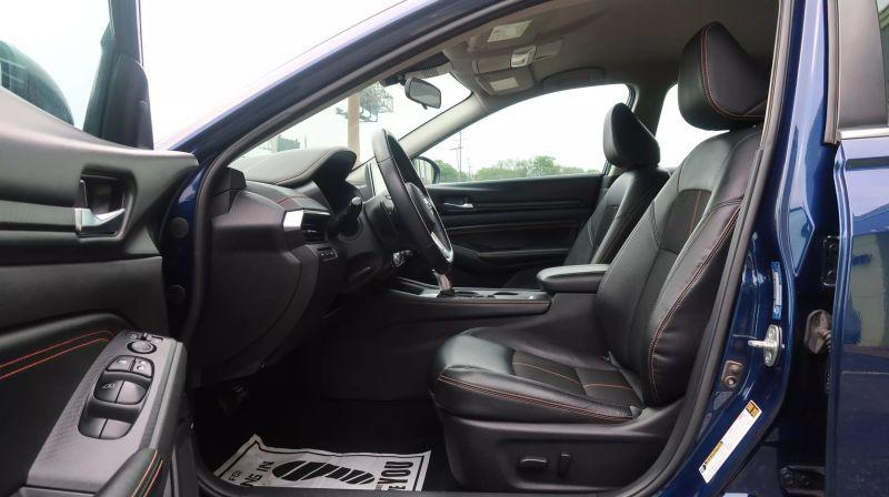 2021 Nissan Altima SR FWD