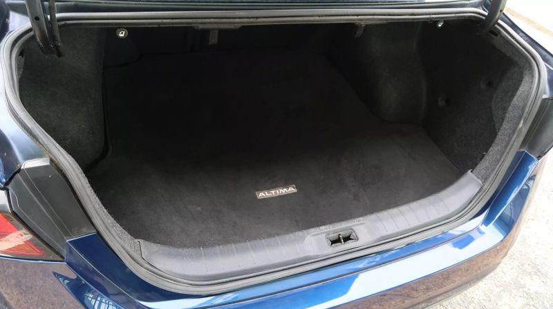 2021 Nissan Altima SR FWD