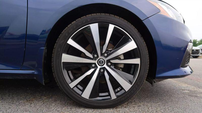 2021 Nissan Altima SR FWD