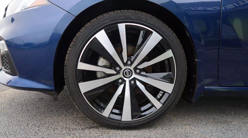 2021 Nissan Altima SR FWD