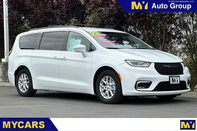 2022 Chrysler Pacifica Touring L