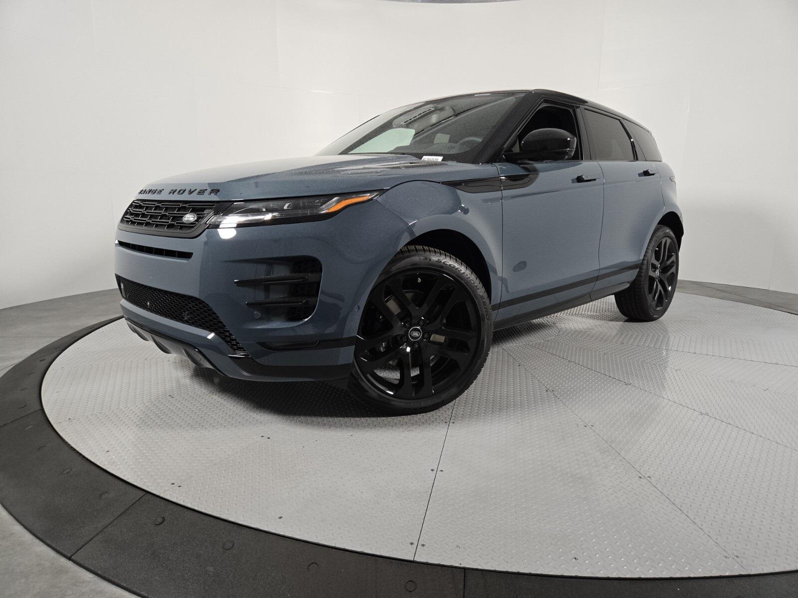 2026 Land Rover Range Rover Evoque Dynamic SE's photo