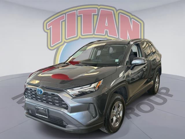 2022 Toyota RAV4 Hybrid XLE [1]