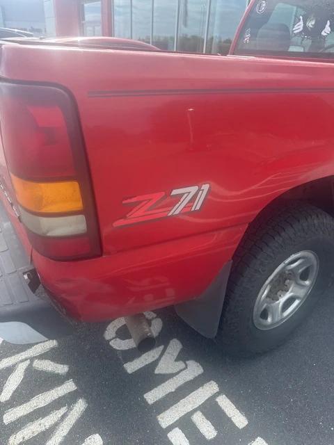 2000 Chevrolet Silverado 1500 LS