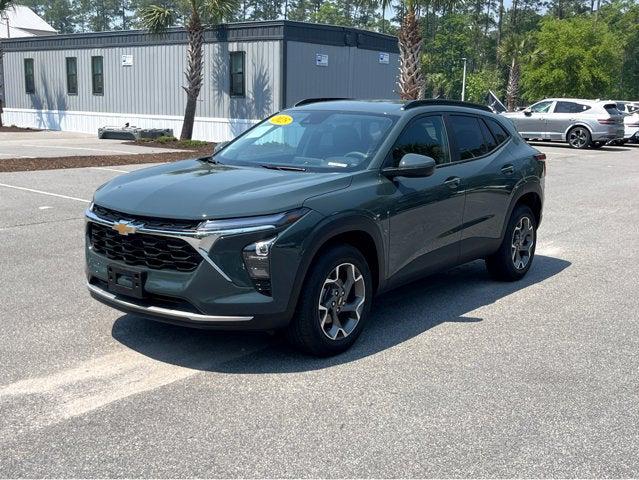 2025 Chevrolet Trax FWD LT