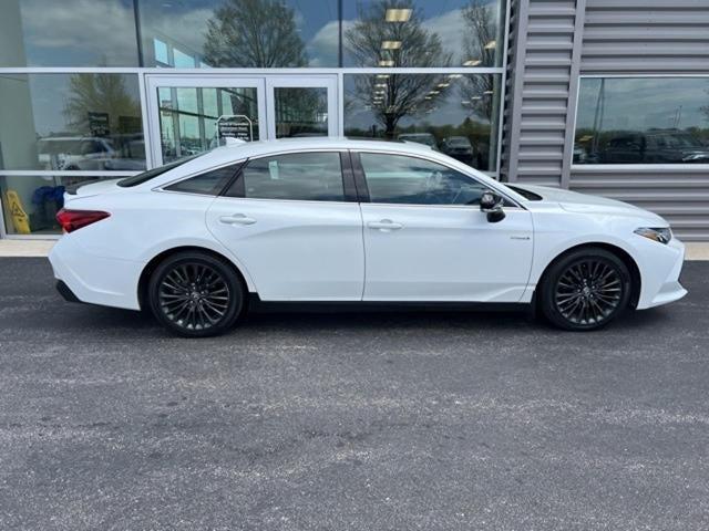 2021 Toyota Avalon XSE Hybrid