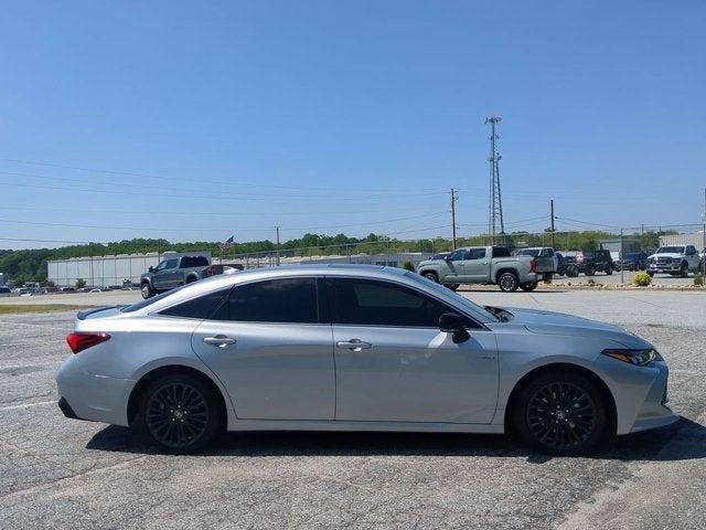 2021 Toyota Avalon XSE Hybrid