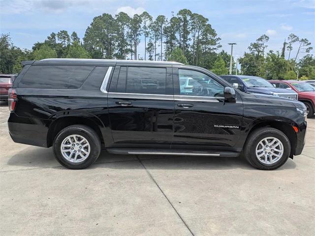 2023 Chevrolet Suburban 2WD LT