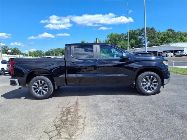 2022 Chevrolet Silverado 1500 2WD Crew Cab Short Bed LT
