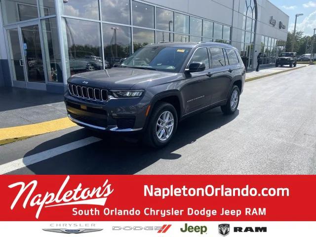 2023 Jeep Grand Cherokee L Laredo 4x2