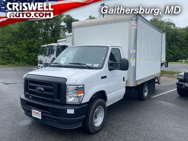 2022 Ford E-350 Cutaway Base Cutaway