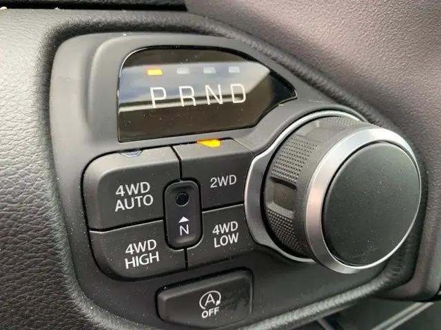 2025 Ram 1500 Big Horn Crew Cab 4x4 57 Box