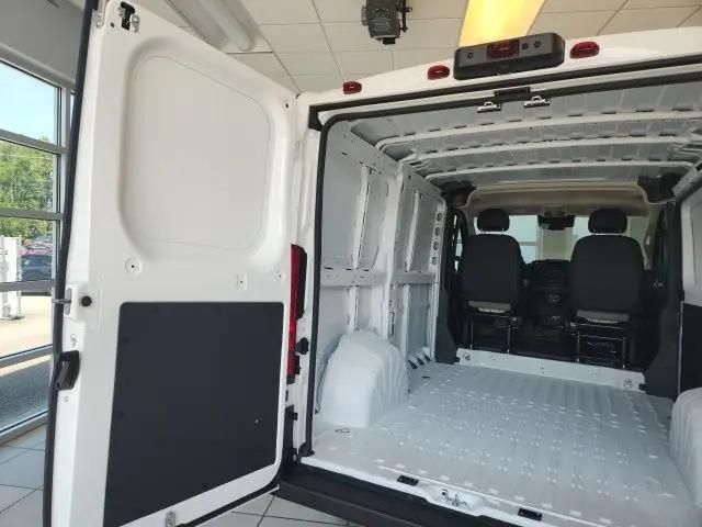 2025 Ram ProMaster Cargo Van Tradesman Low Roof 118" WB w/Pass Seat