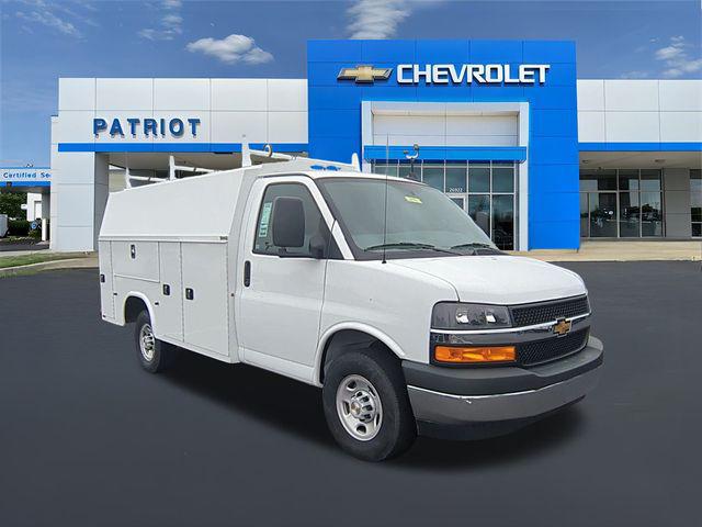 2025 Chevrolet Express Cutaway Work Van