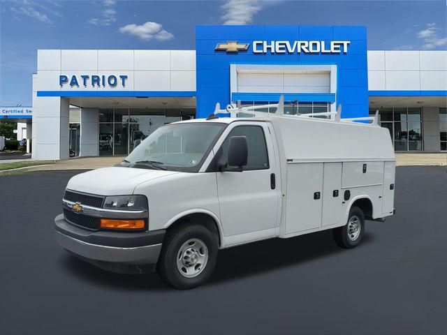 2025 Chevrolet Express Cutaway Work Van