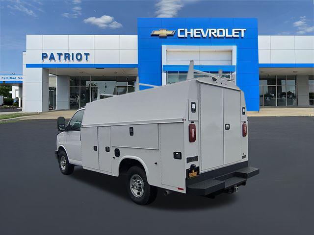 2025 Chevrolet Express Cutaway Work Van