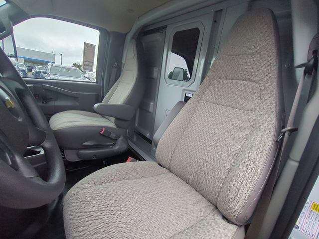 2025 Chevrolet Express Cutaway Work Van