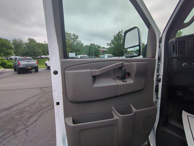 2025 Chevrolet Express Cutaway Work Van