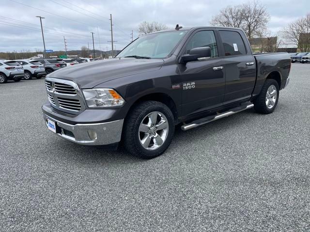2017 RAM 1500 Big Horn Crew Cab 4x4 57 Box